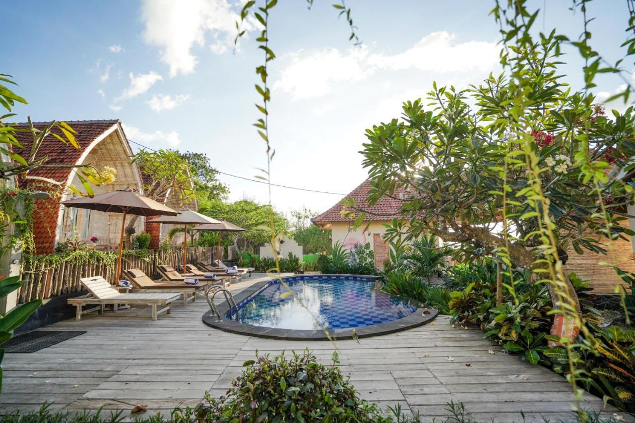 Unicorn Bungalow Batununggul ภายนอก รูปภาพ