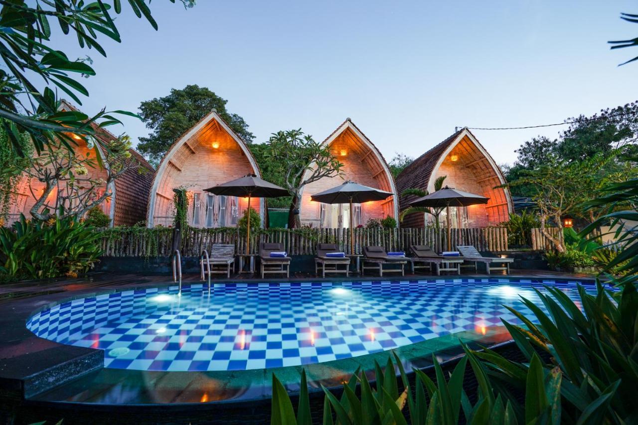 Unicorn Bungalow Batununggul ภายนอก รูปภาพ