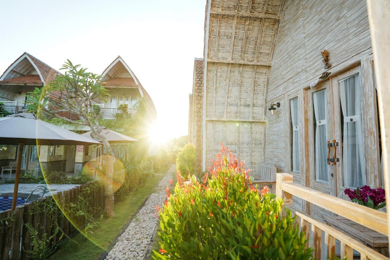 Unicorn Bungalow Batununggul ภายนอก รูปภาพ