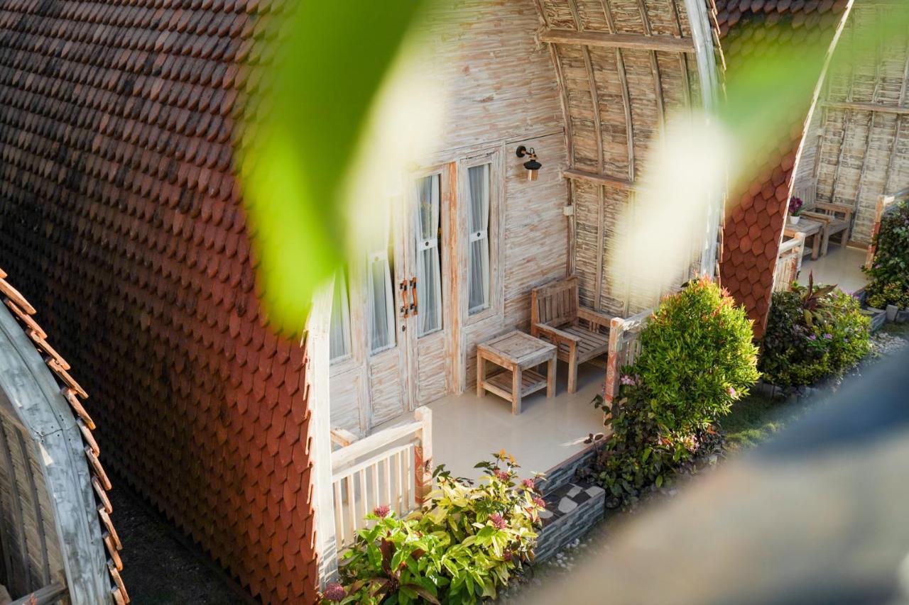 Unicorn Bungalow Batununggul ภายนอก รูปภาพ